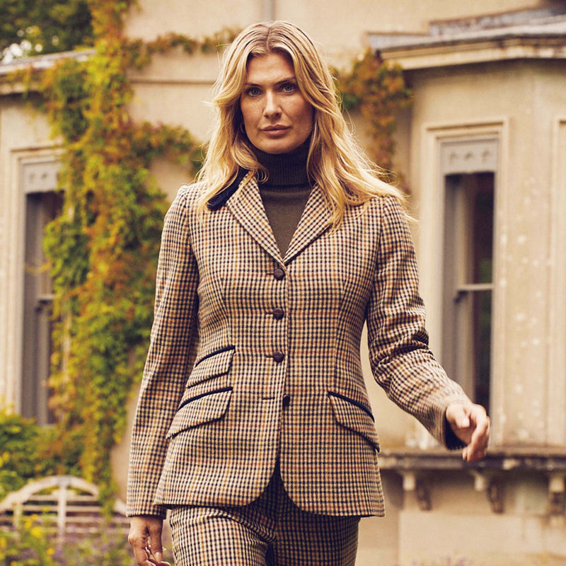 LADIES TWEED SUITS