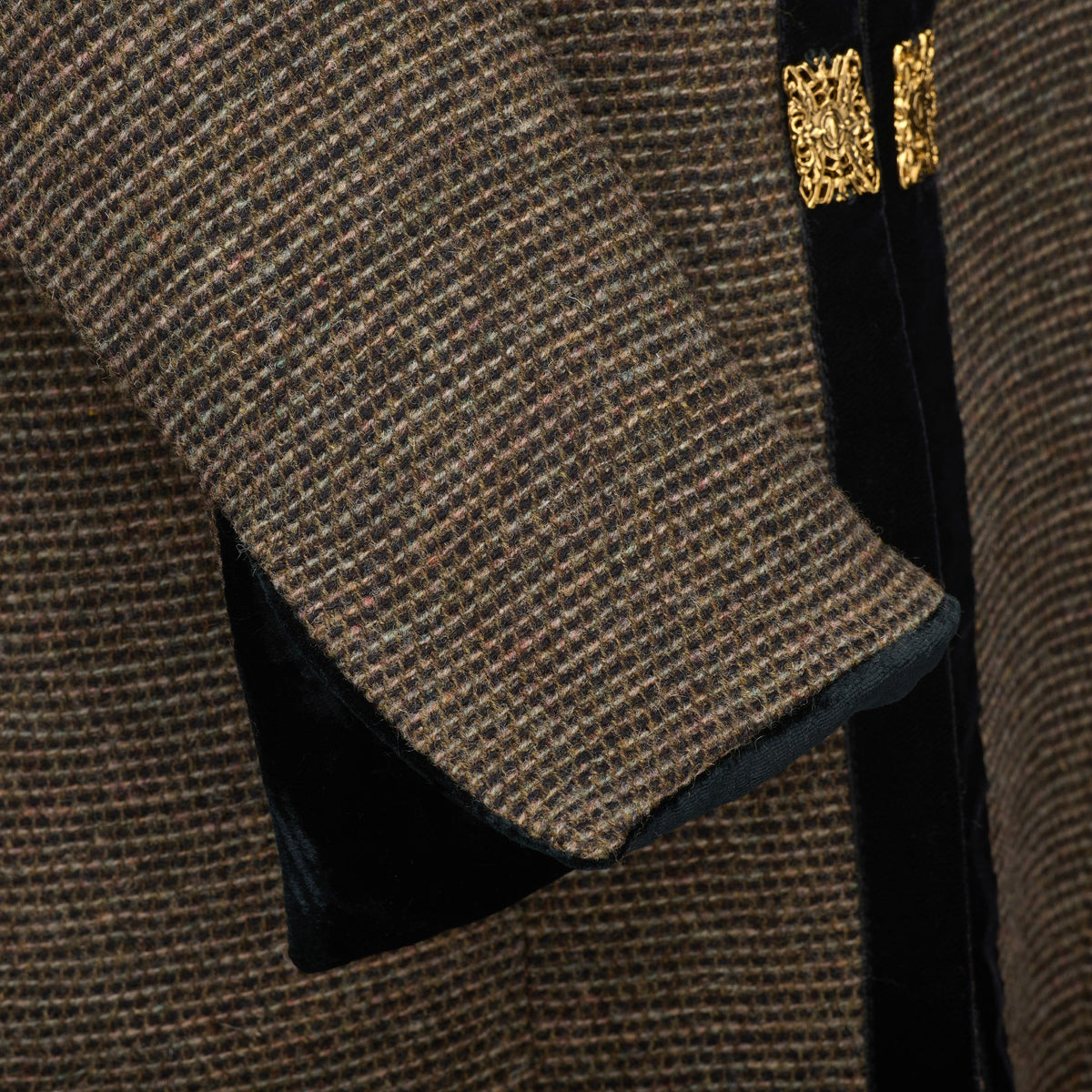 T.ba Medallion Coat