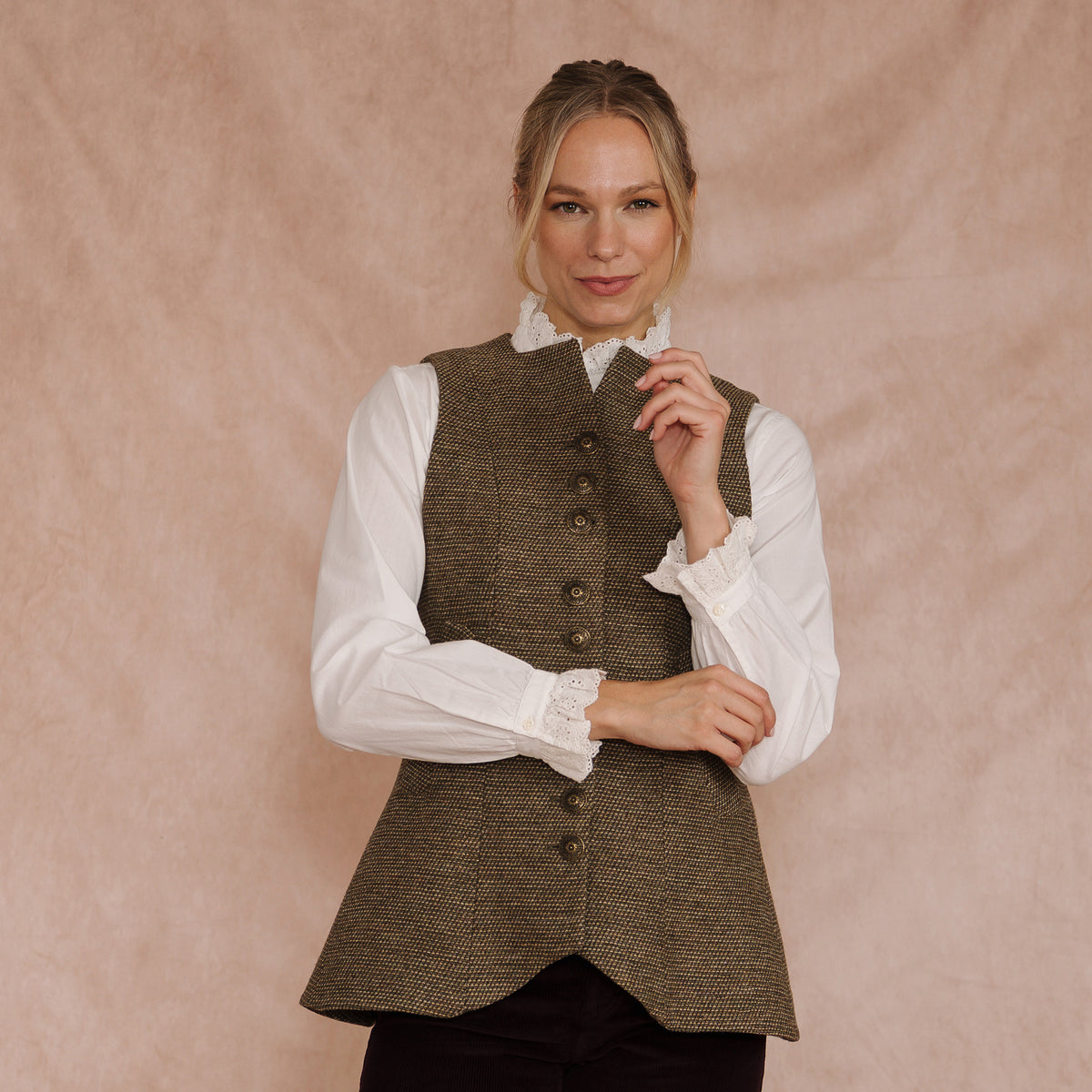 TBA BALFOUR BUTTON WAISTCOAT - BEIGE