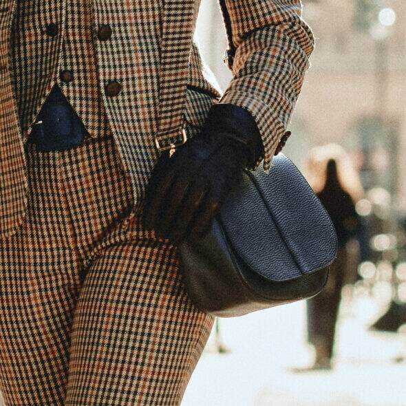 LADIES GLOVES