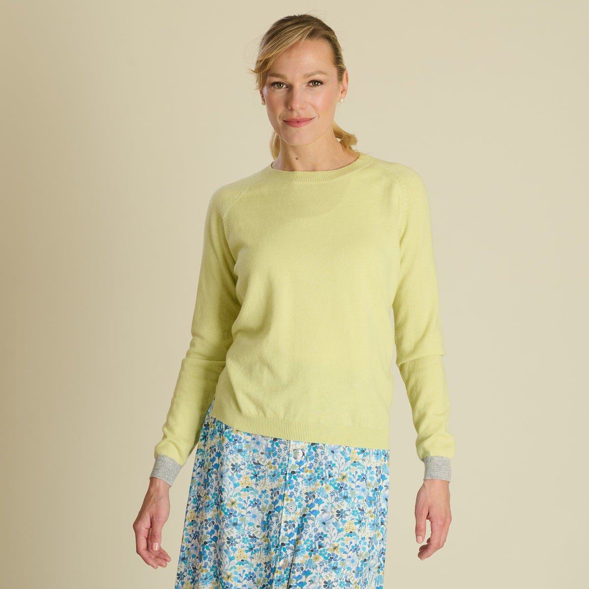 Soft Green Lambswool Cashmere Crew Neck Jumper