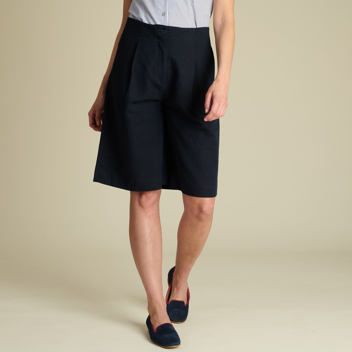 Navy Alexandra Linen Shorts