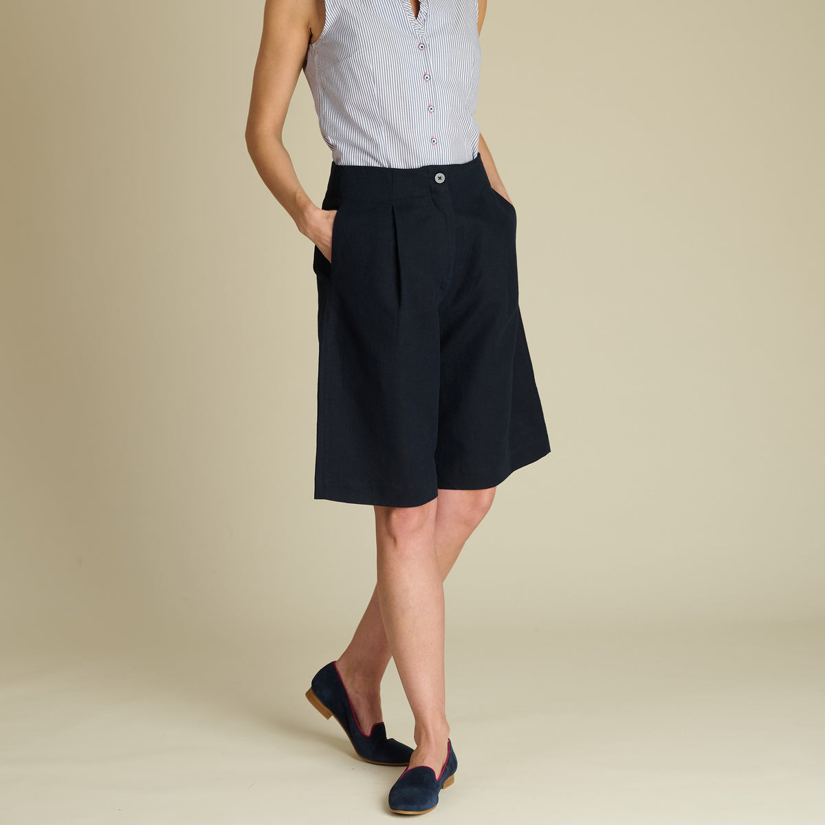 Navy Alexandra Linen Shorts